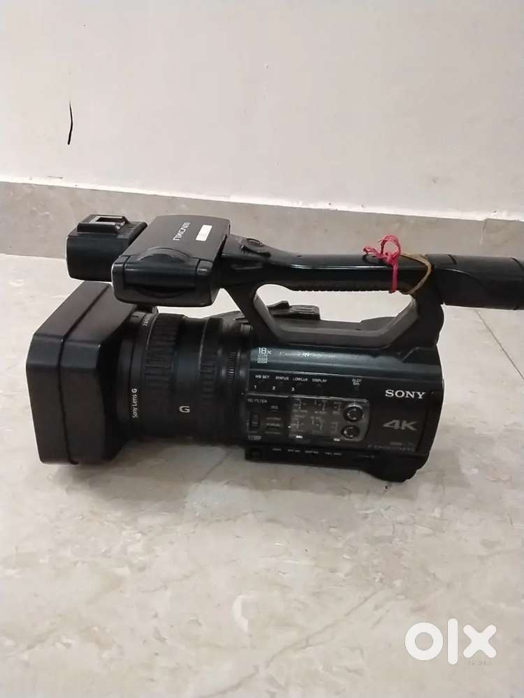 Soni 200 video camera