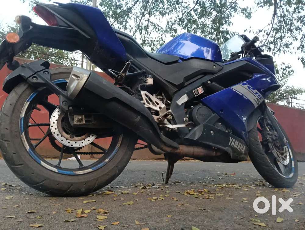 Yamaha R15.S