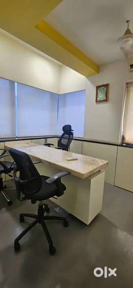 College road front 1600sq office