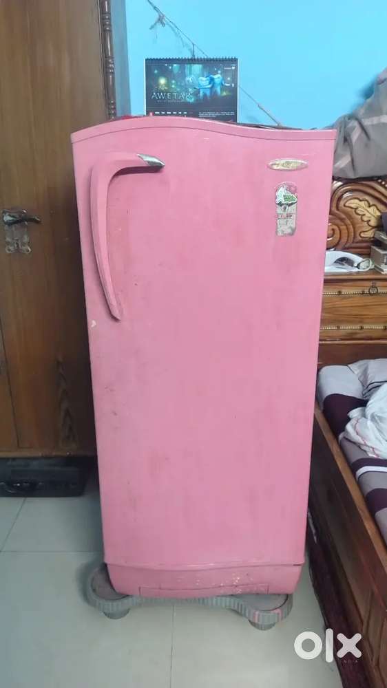 Godrej 3 star 7 year old fridge