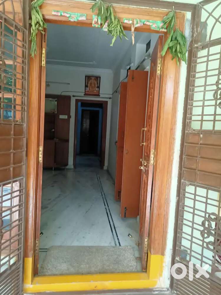 2bhk newly painted villa in Beeramguda opp  vishal mart road