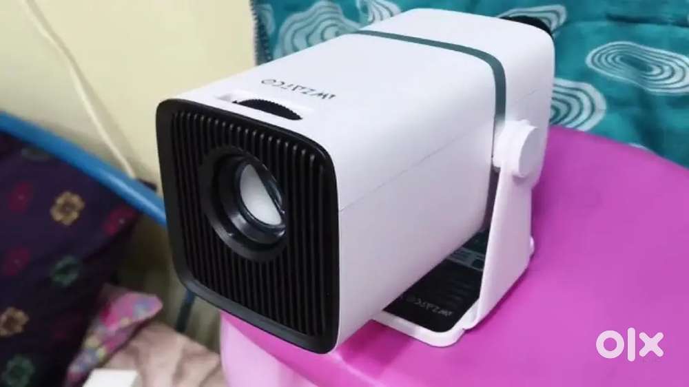 WZATCO YUVA Go Projector & 84inch Screen)