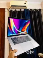 Apple MacBook Pro i7 Processor - Touchbar