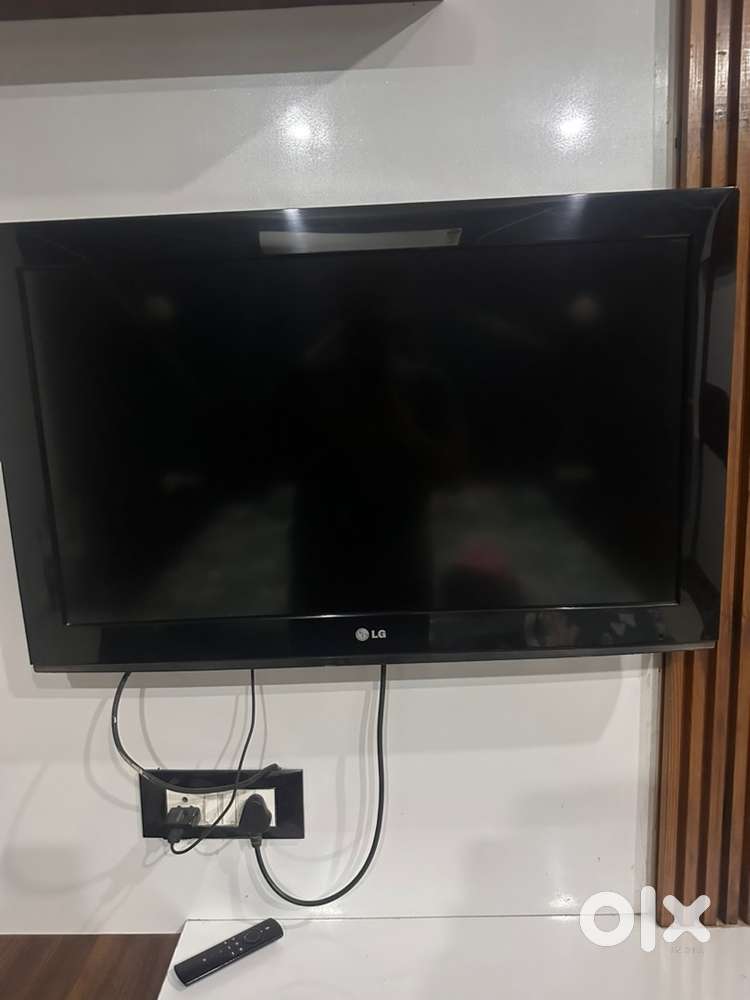LG LCD TV (32inches) without remote