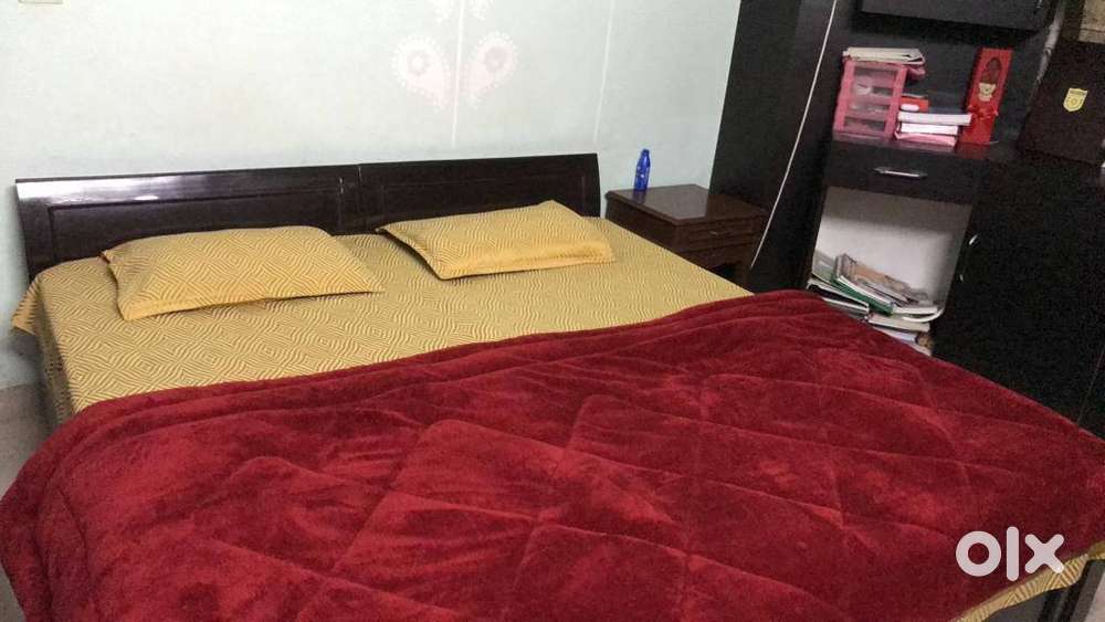 3 BHK 3 Toilet Semi Furnished Flat in Indirapuram