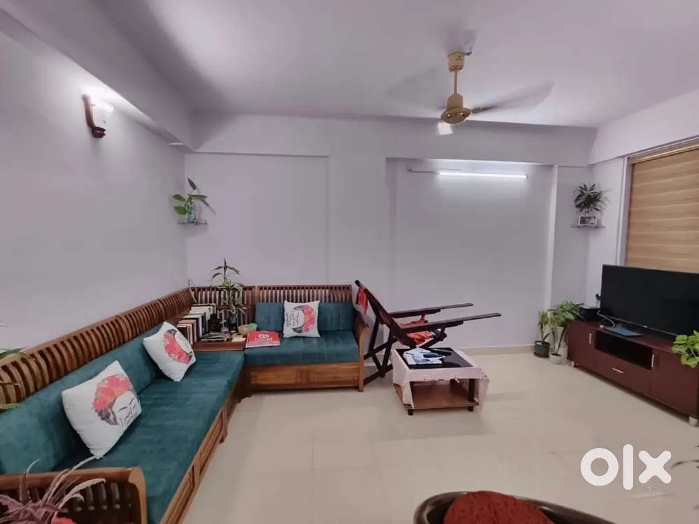 Ayyanthole Flat 2BHK ,1050 Sqft, Thrissur
