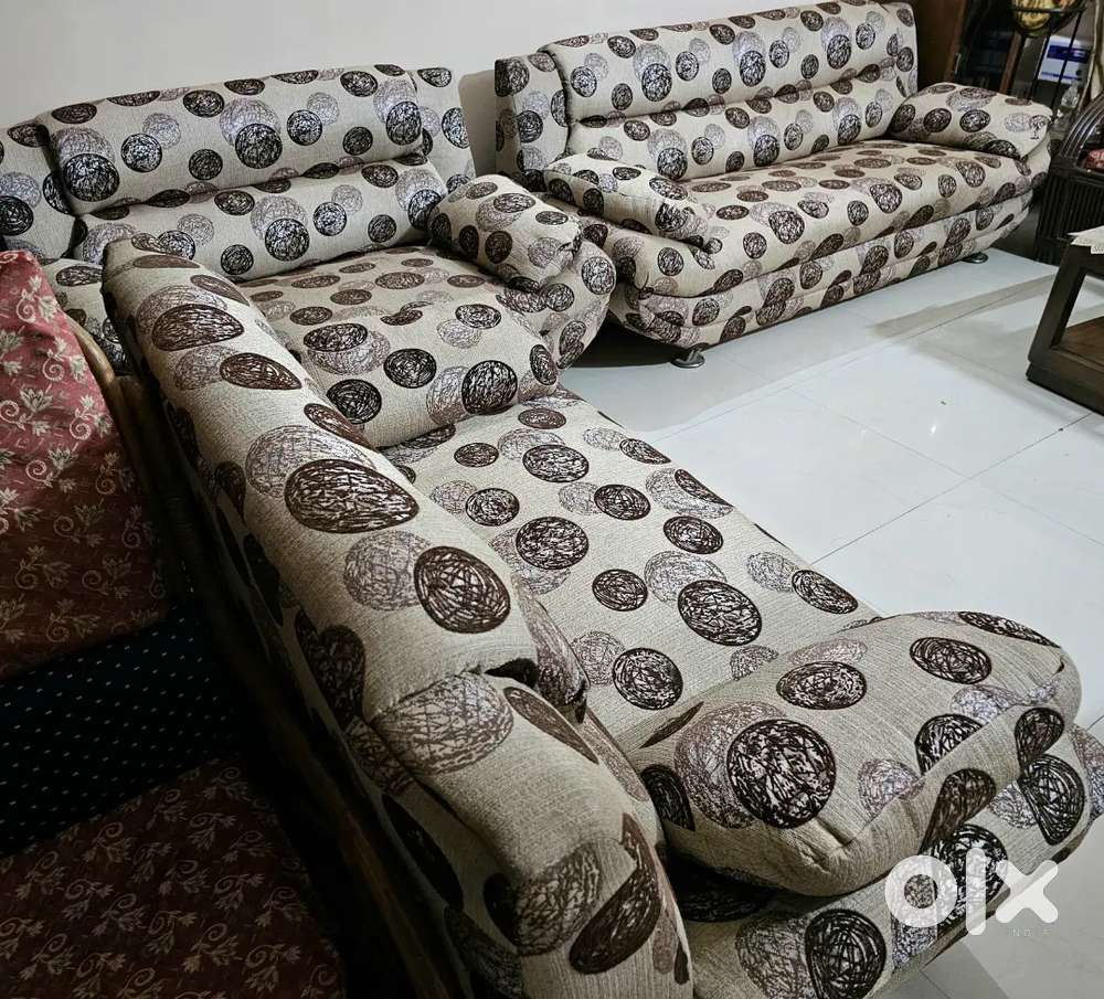 Good 7-Seater Superior Fabric covered Sofa-set, Assam Teakwood Settee