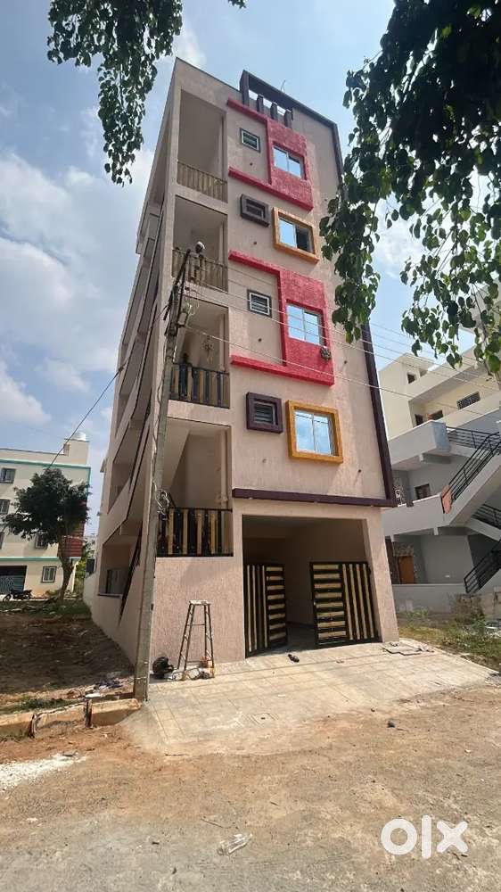 Multi Floor Residential Building with 6 houses for Sale in Hullahalli
