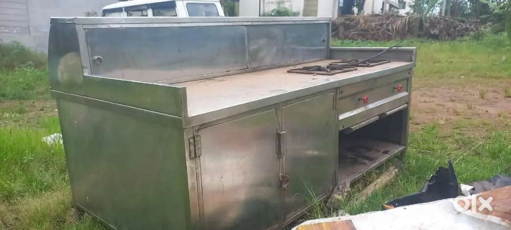 Beaker  and  hotel  used Steel curve counter and attached  burners