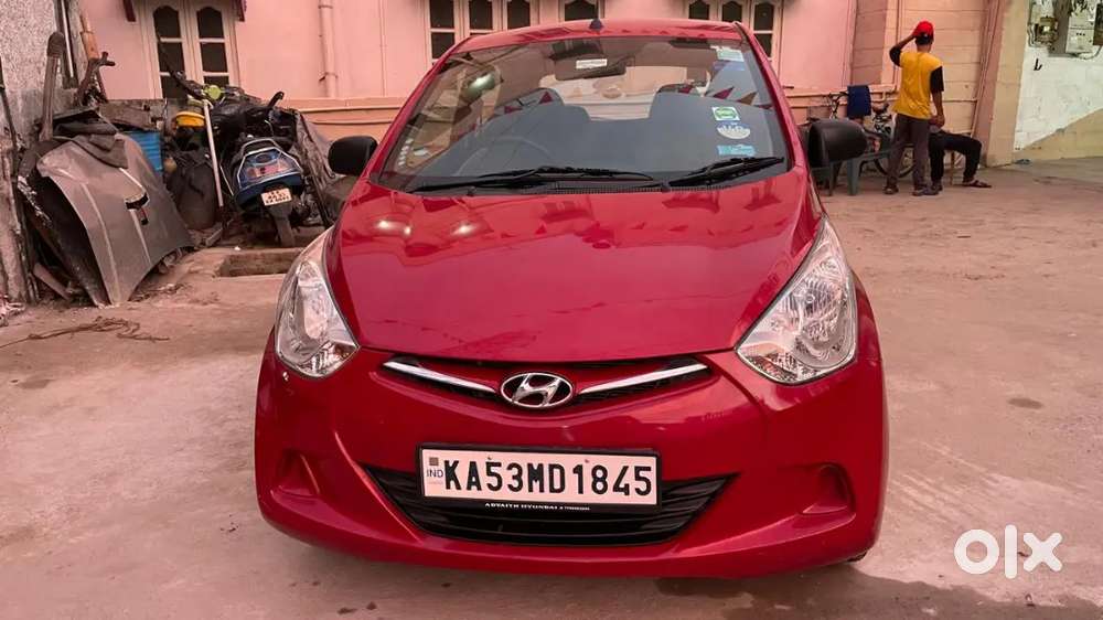 Hyundai EON - Manual - Petrol - 2016 model for immediate sale