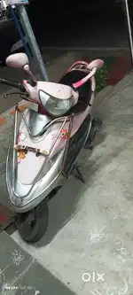 TVs scooty Pep plus. Ladies used scooty