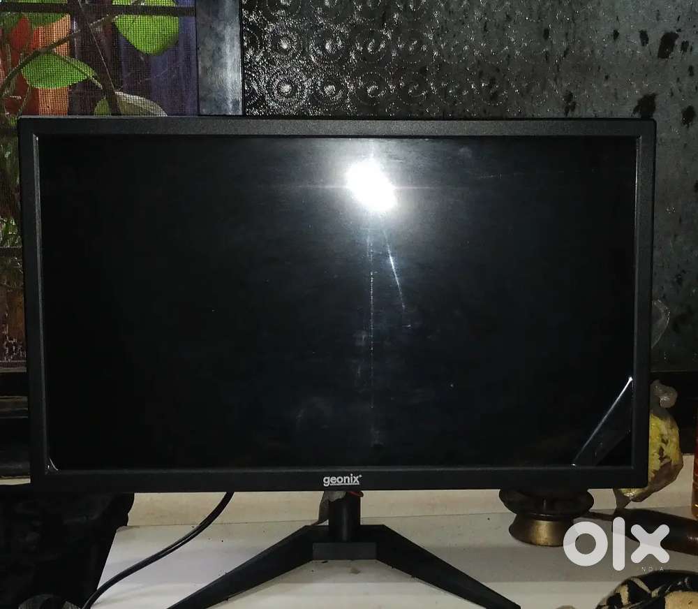 Monitor brand new