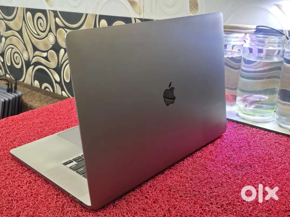 Apple Macbook Pro 2021 i7 16gb 512gb 5.5gb Graphics 16inch Retina
