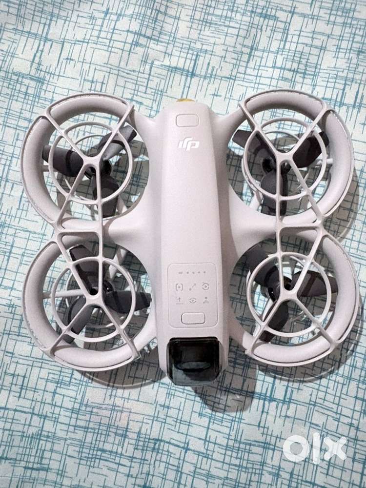 DJI Neo Fly More Drone Combo with 3 Batteries, Remote & Charging Hub