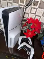 Ps5 2 remote and 2 disk