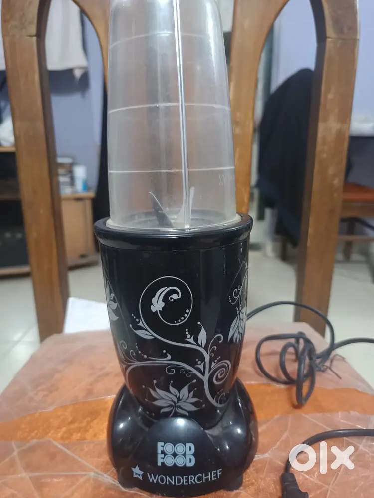 Fruit blender & casserole for sale