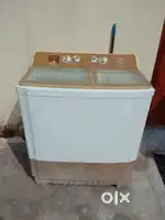 New washing machine good condition for sale.