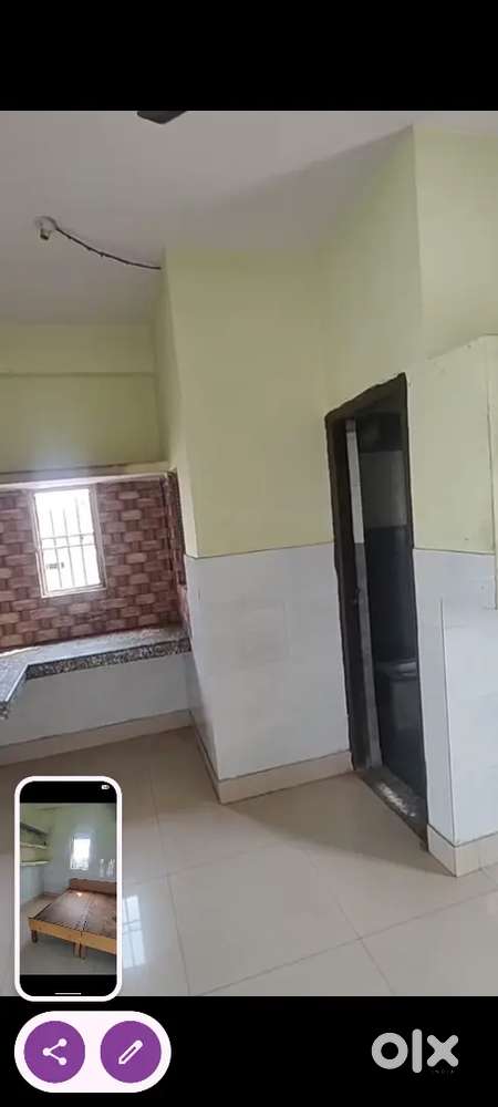 Need a room mate or flatmate male or female noida sector 2