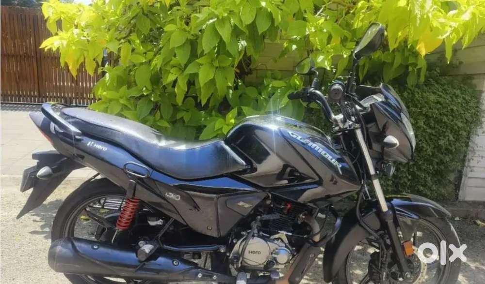 Hero glamour mileage ka baap , 65- 70 around.
