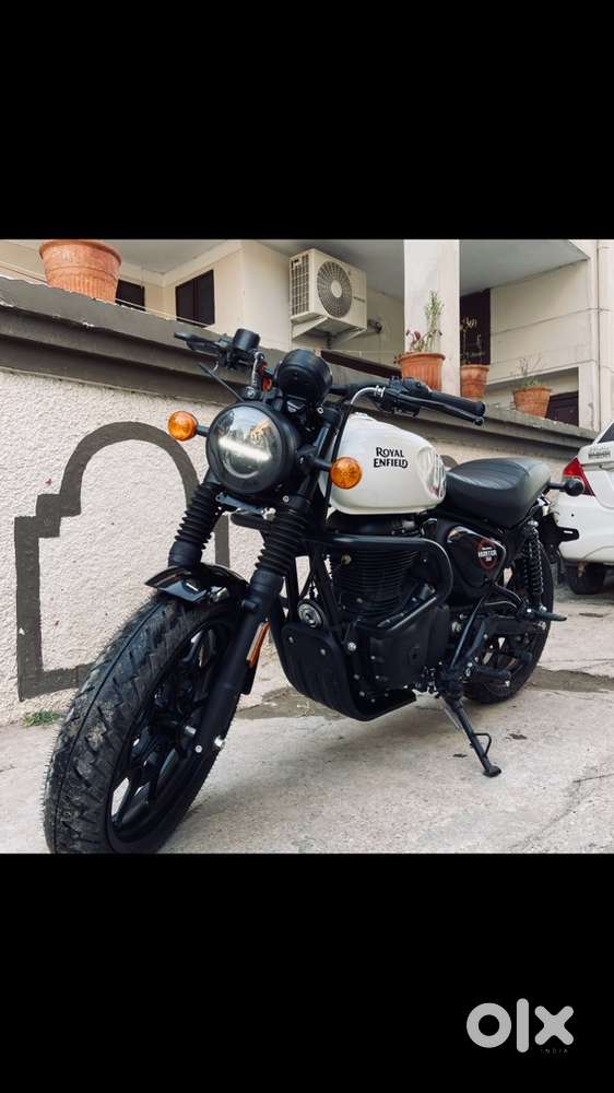 Hunter 350 Accessories loaded