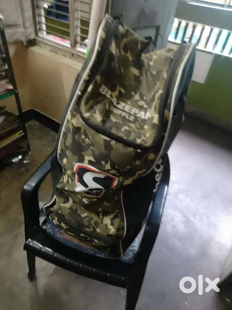 SG cricket kit
