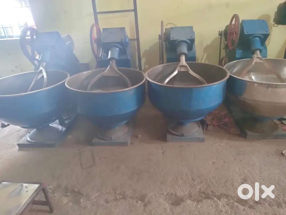 Bread machine for bakery use