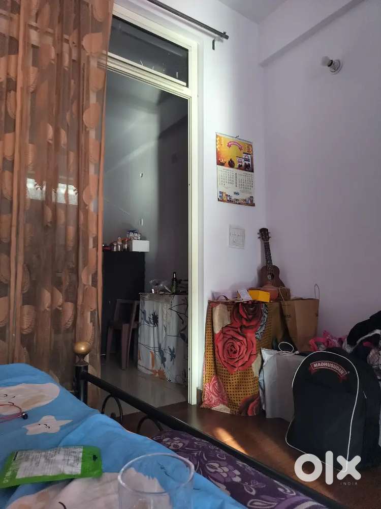 लड़की महिला की आवश्यकता है पार्ट टाइम ऑफिस एवं फ्लैट की देखभाल