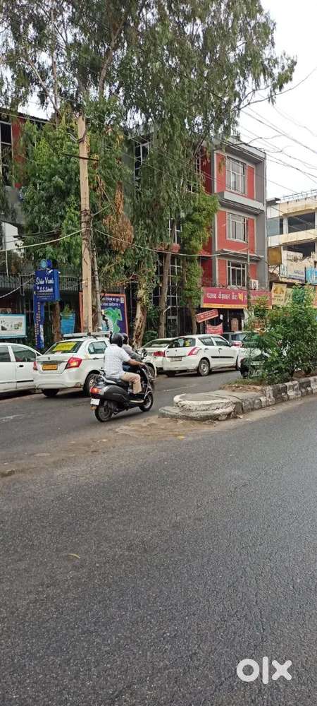 For sale commercial shop 130sqft dwarka sec 1 mahavir enclave