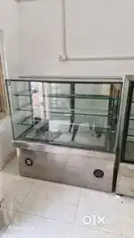 Cake Display Countar