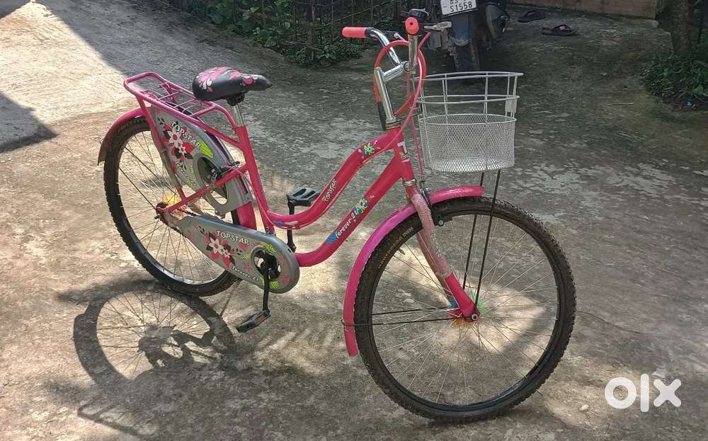 Ladies bicycle for Sale, used less than 10 times