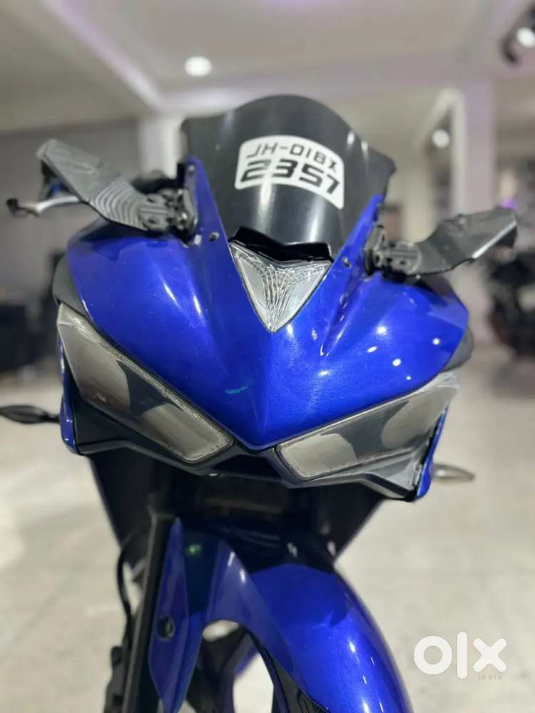 Yamaha R3 inline 2 Engine , Akrapovic fullsystem exhaust, Wings mirror