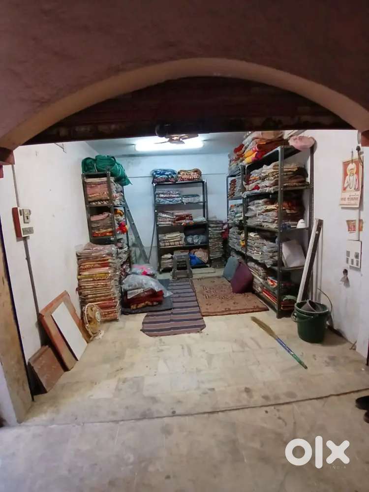 Shop At Divan Chowk/Choksi Bazar