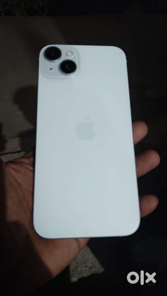 IPHONE 15 PLUS 128 looks like new mobile