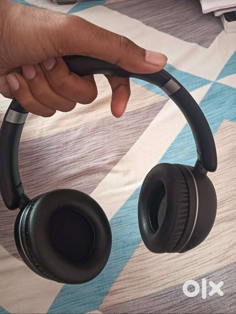 ROCKERZ 480 , BoAt headset with 6 modes