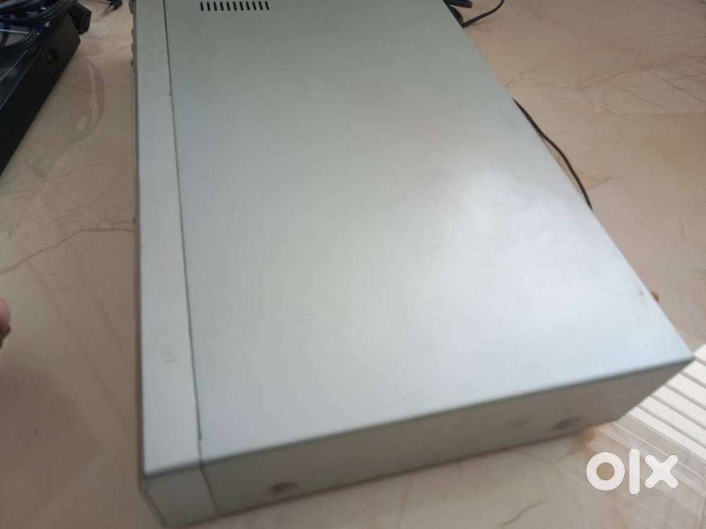 THOMPSON CD PLAYER CD-198A MODEL (OLD)