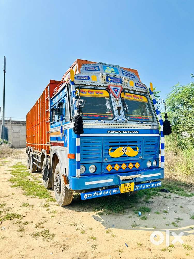 Ashok Leyland 3118 (12tyre)