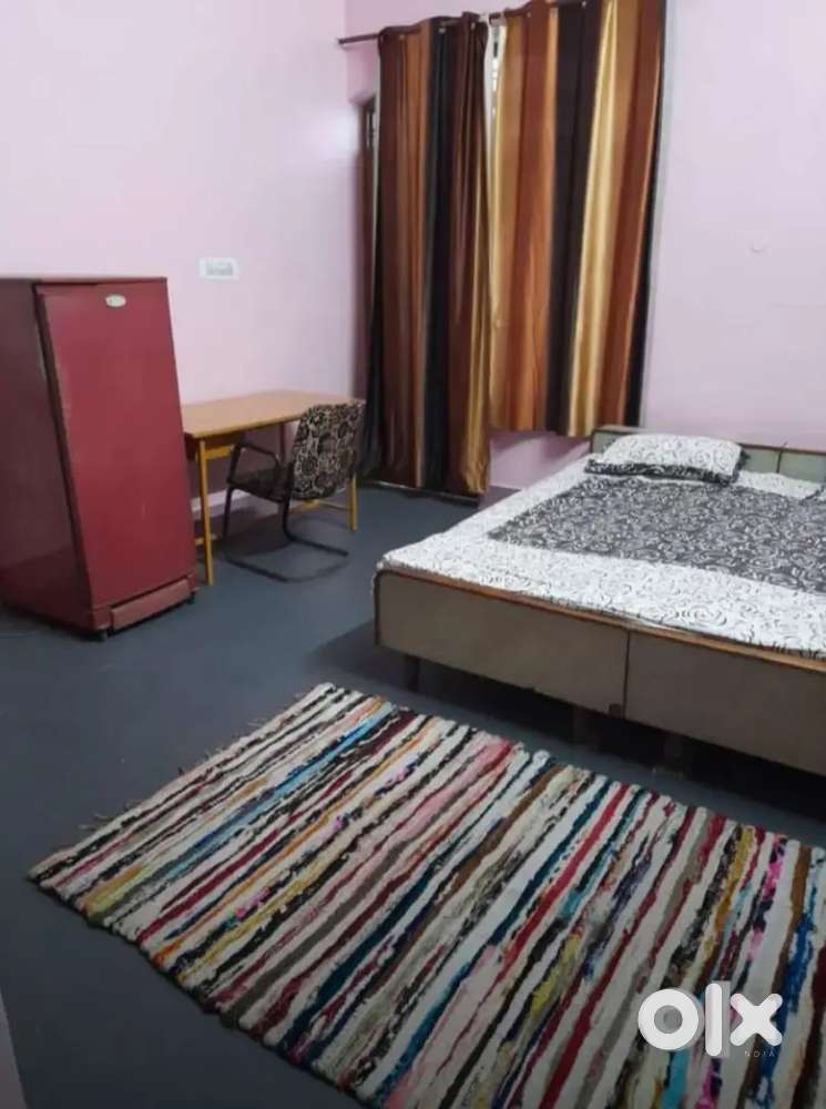 Room for boys in Indra nagar