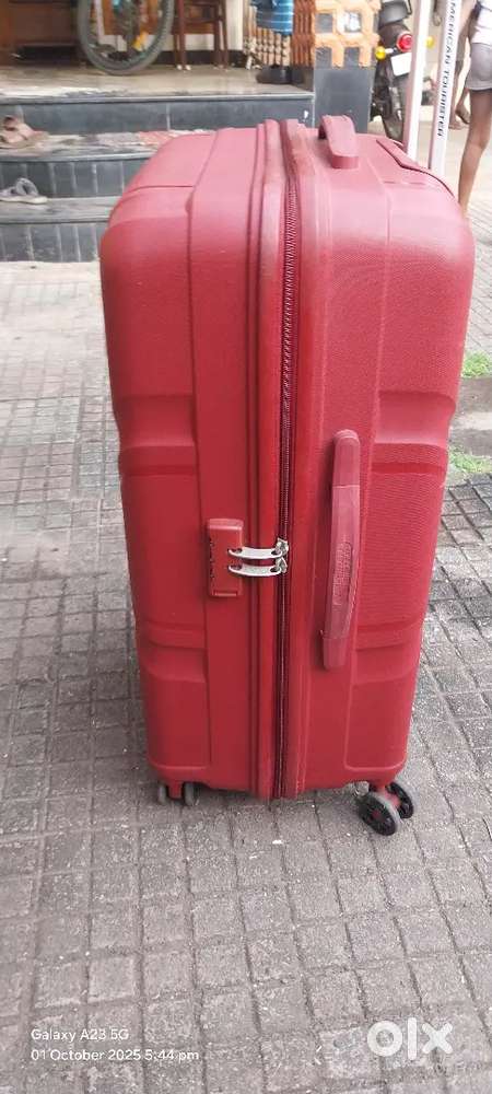 Trolly Bag American Tourister