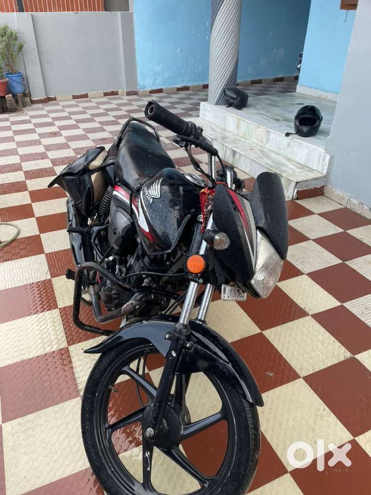 Excellent Condition CB Shine