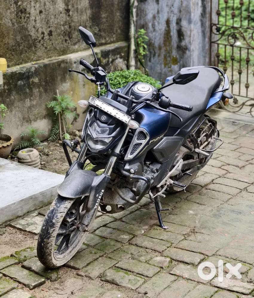FZS V3 Very good condition 60km mileage 100% guarantee