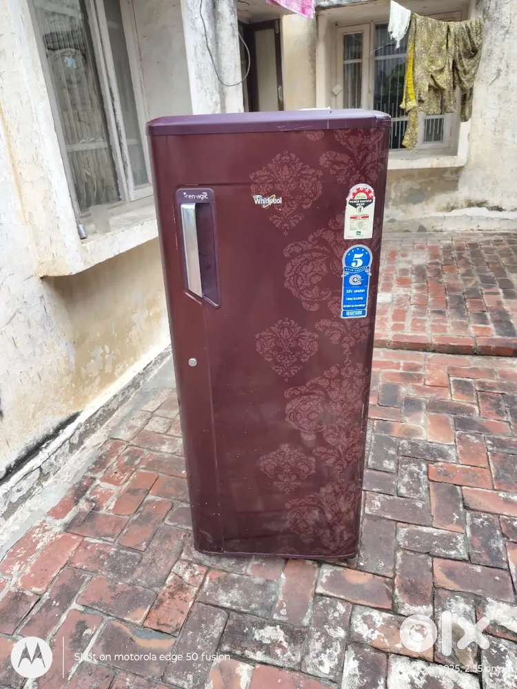 Whirlpool 250 litre fridge all okay working original