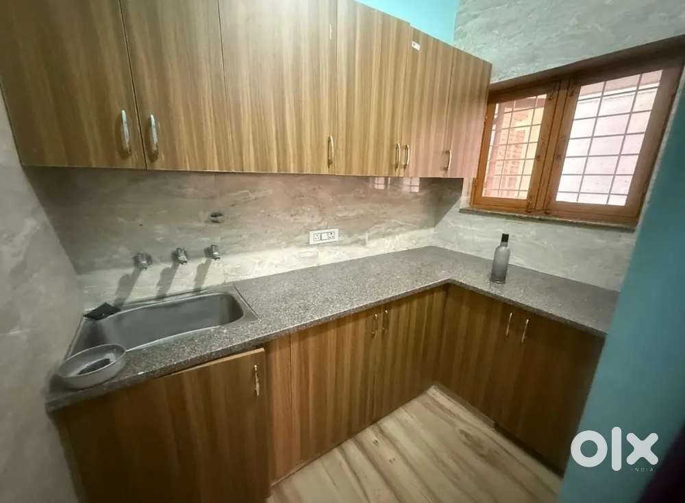 1 FURNISHED ROOM FOR WORKING CLASS @ GMS