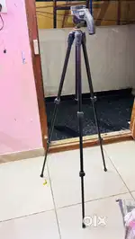 Digital camera tripod unused