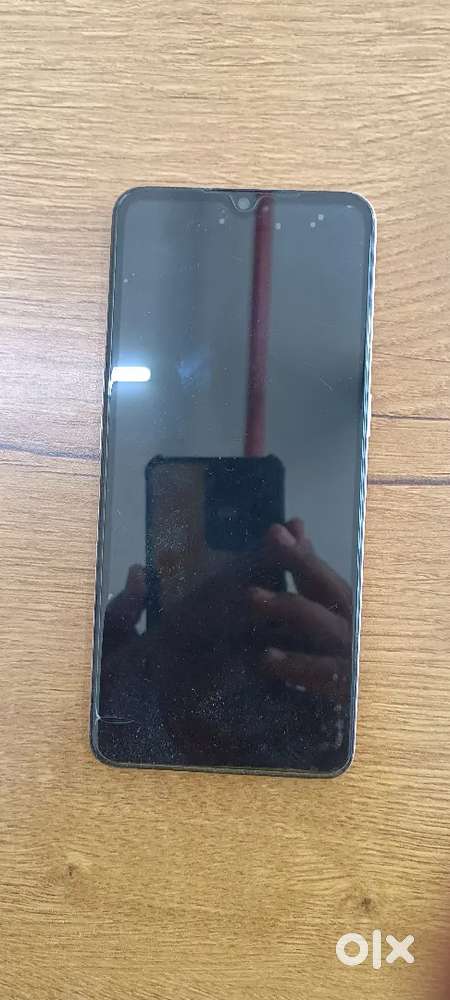 oppo f17 8+128 oreng colour world slimest phone