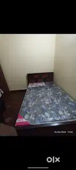 Factory price sale cot with mattress at affordable price
