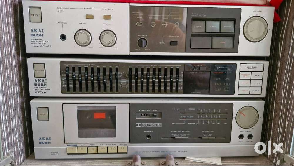 Collector's Item - Akai Entertainment System 3-tier with 2 Speakers