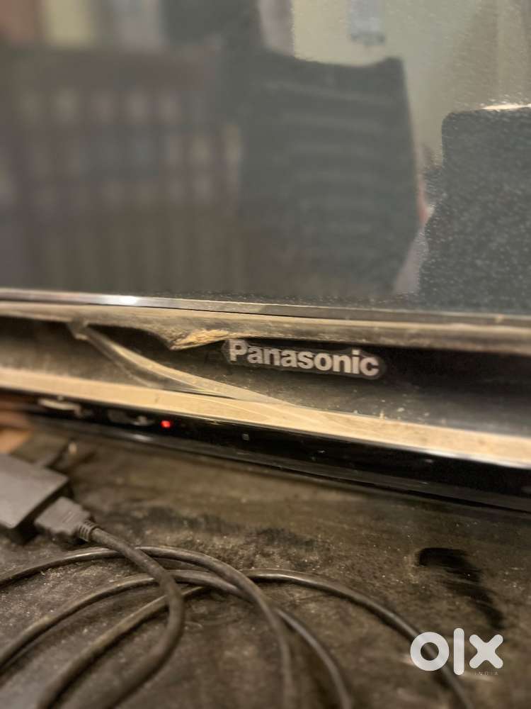 Panasonic plasma 48”