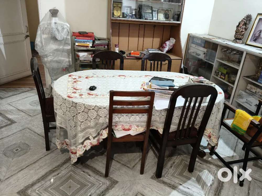 Dinning table for sale (Talhi wood)