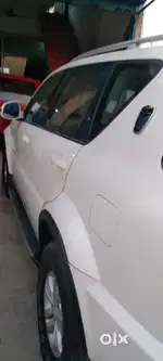 Mahindra Rexton 2014