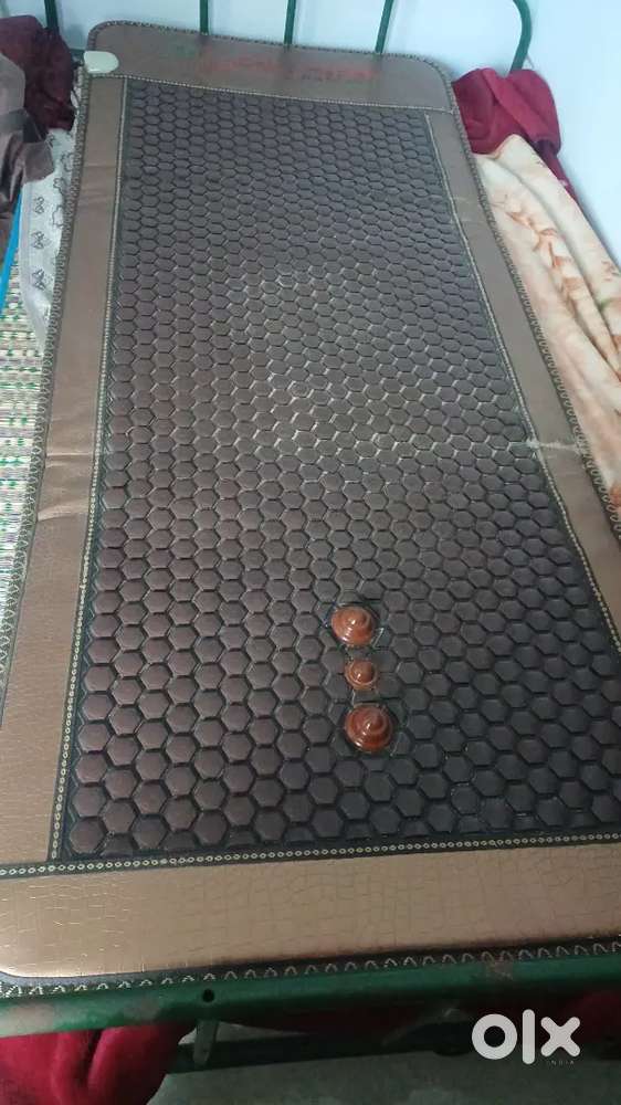 Chiro health heating mattress